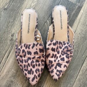 Amazon Essentials Leopard Print Pointed Slip-On Mules - Brown/Black